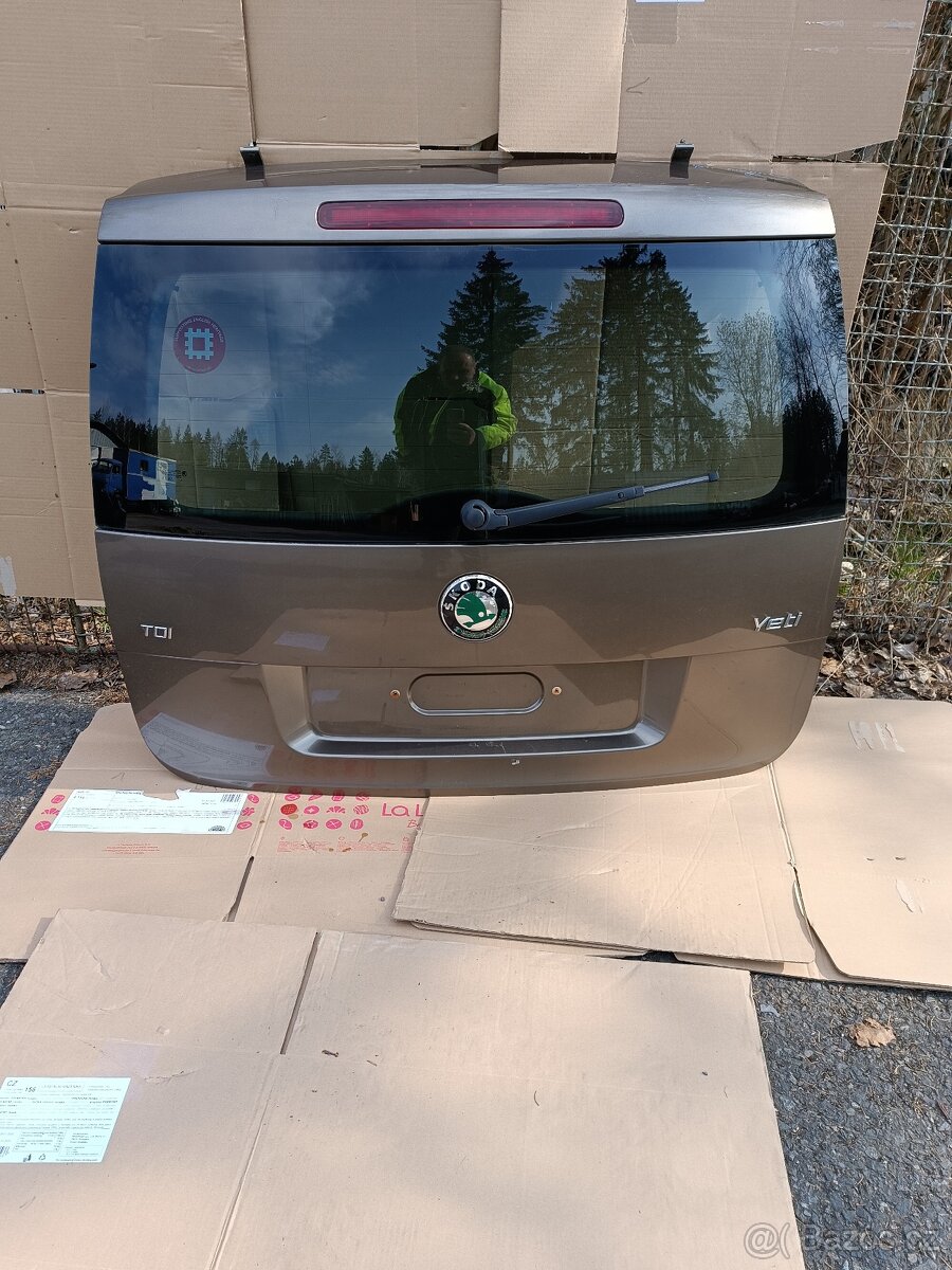 Skoda Yeti - páté dveře, víko kufru