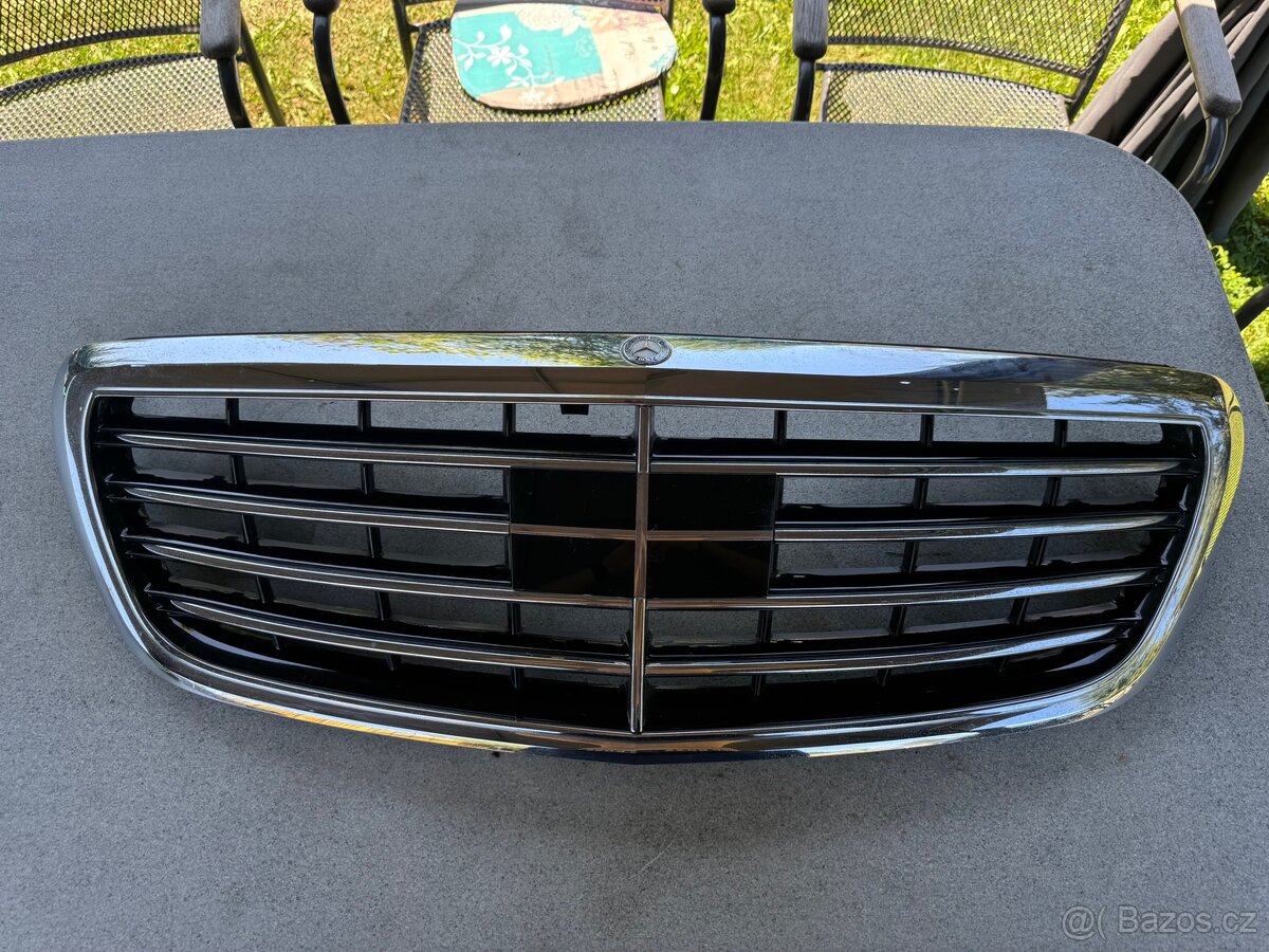 Mercedes-Benz W222 čelní maska