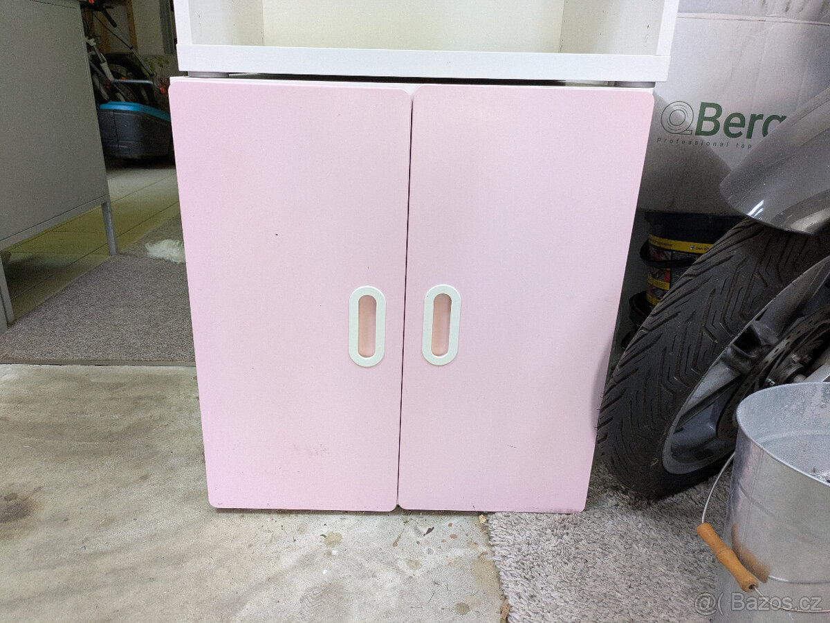 Ikea STUVA - bílá/ růžová skříňka