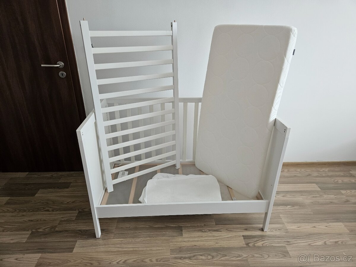 Dětská postýlka SUNDVIK