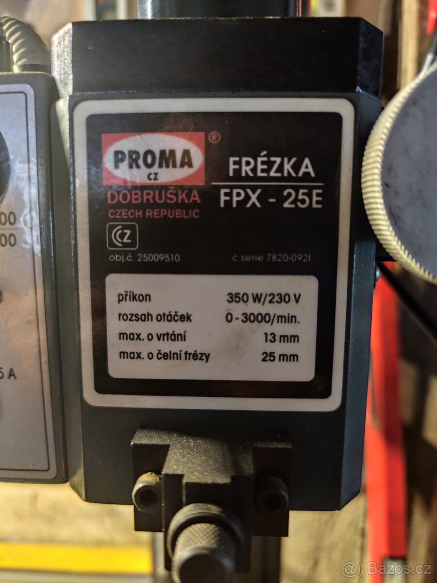 Stolní frézka
