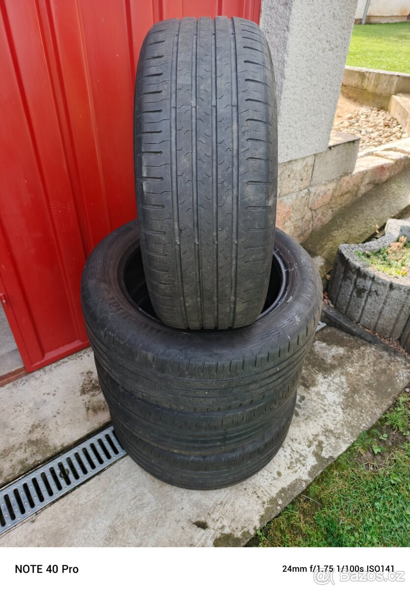 Pneu Continental 215/55/17 letní