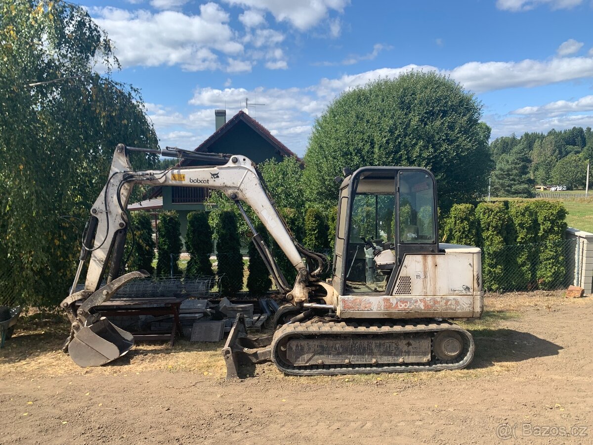 Pásový minibagr Bobcat 341 5t