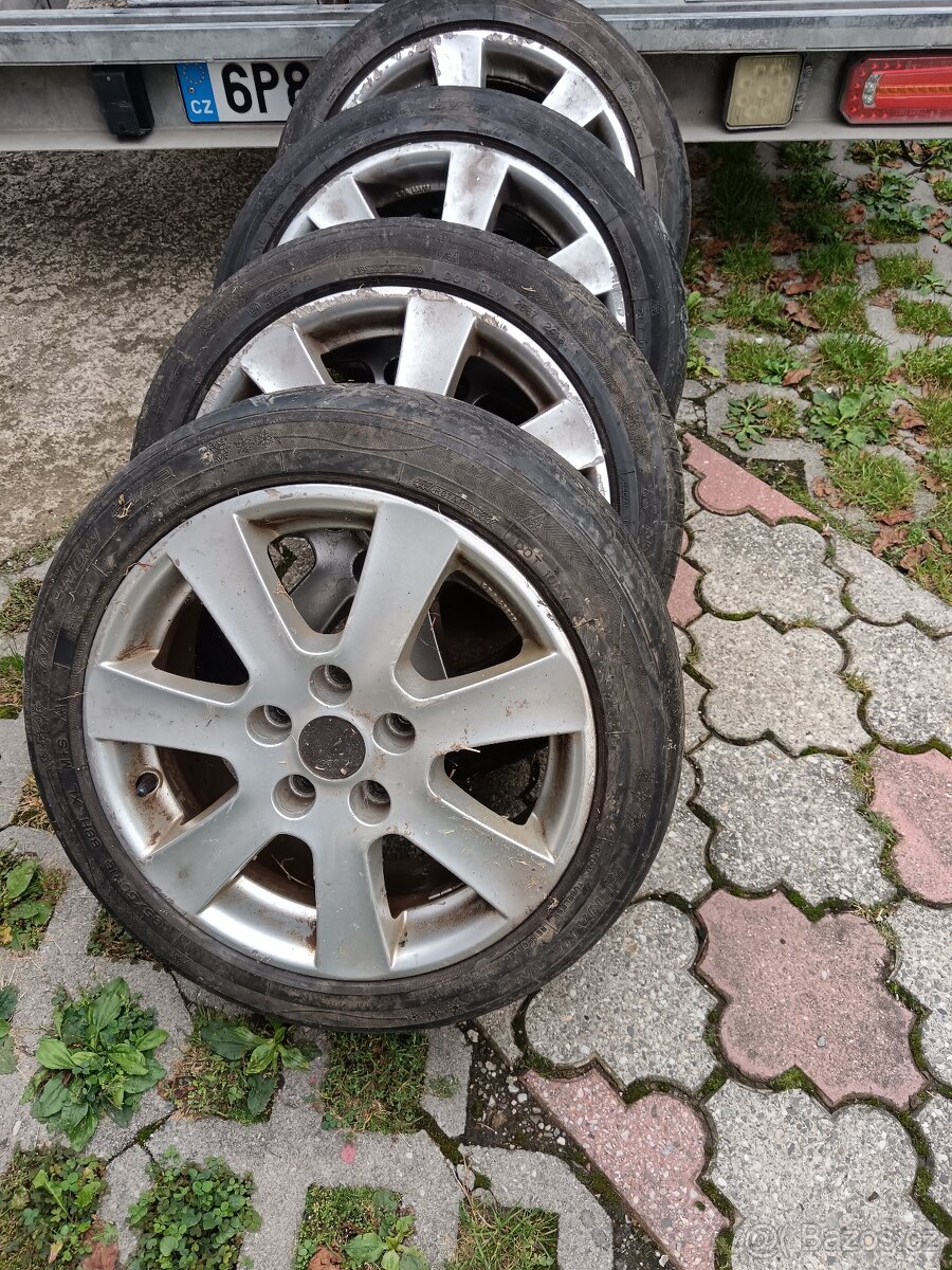 ALU kola R16