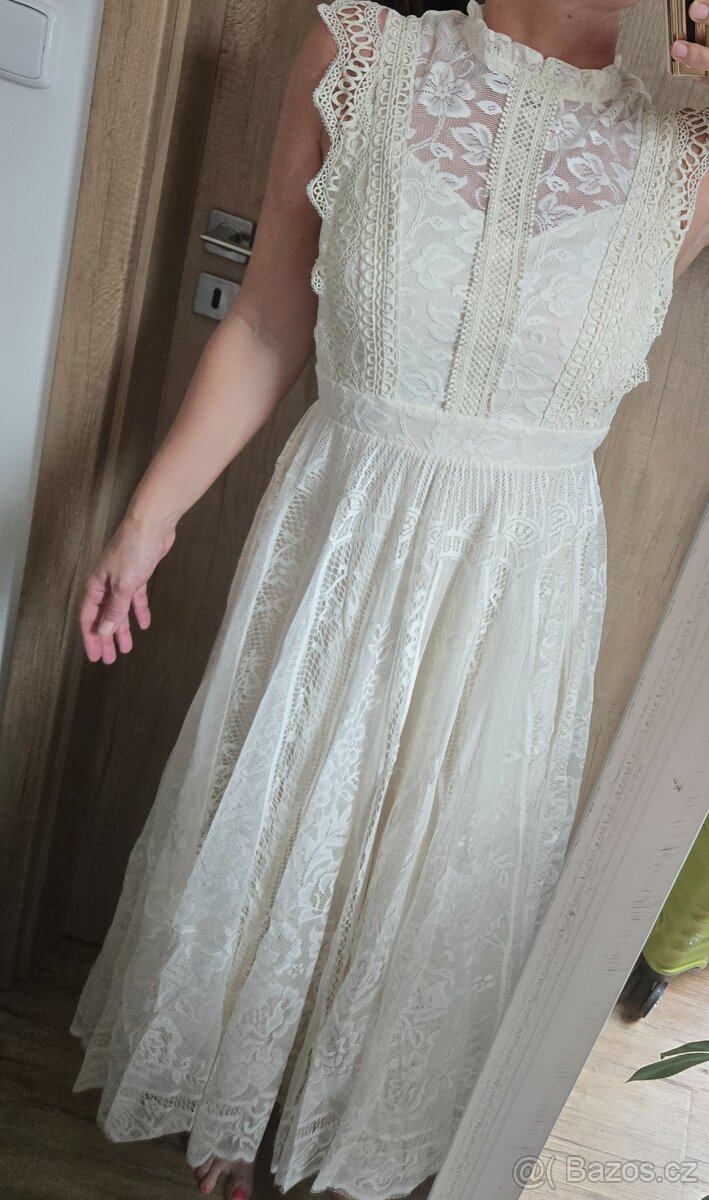 Romantické krajkové šaty – veľkosť XS