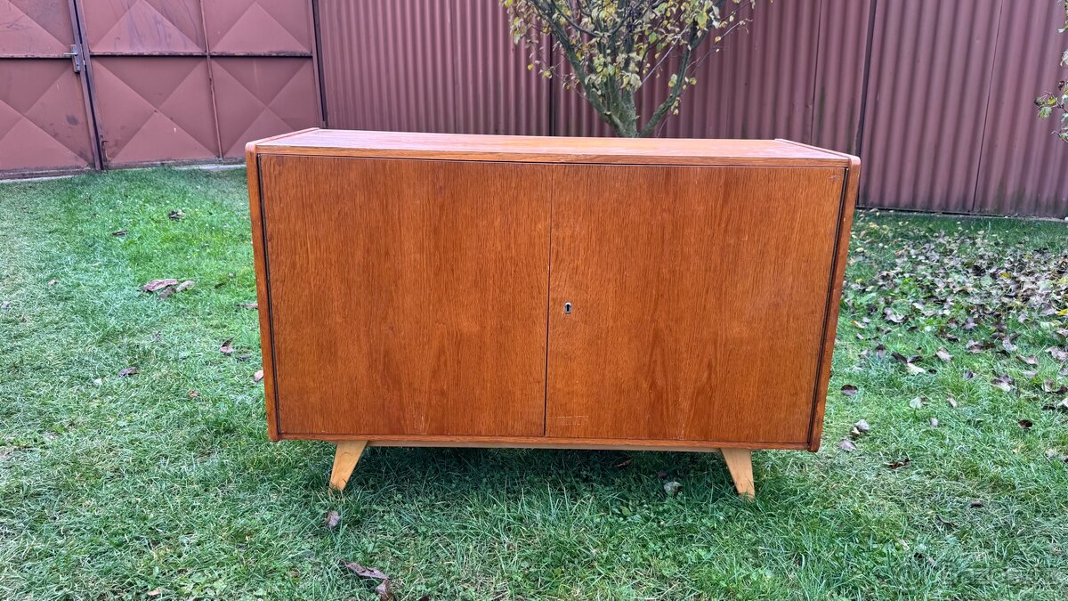 Retro komoda U-450 Jiří Jiroutek