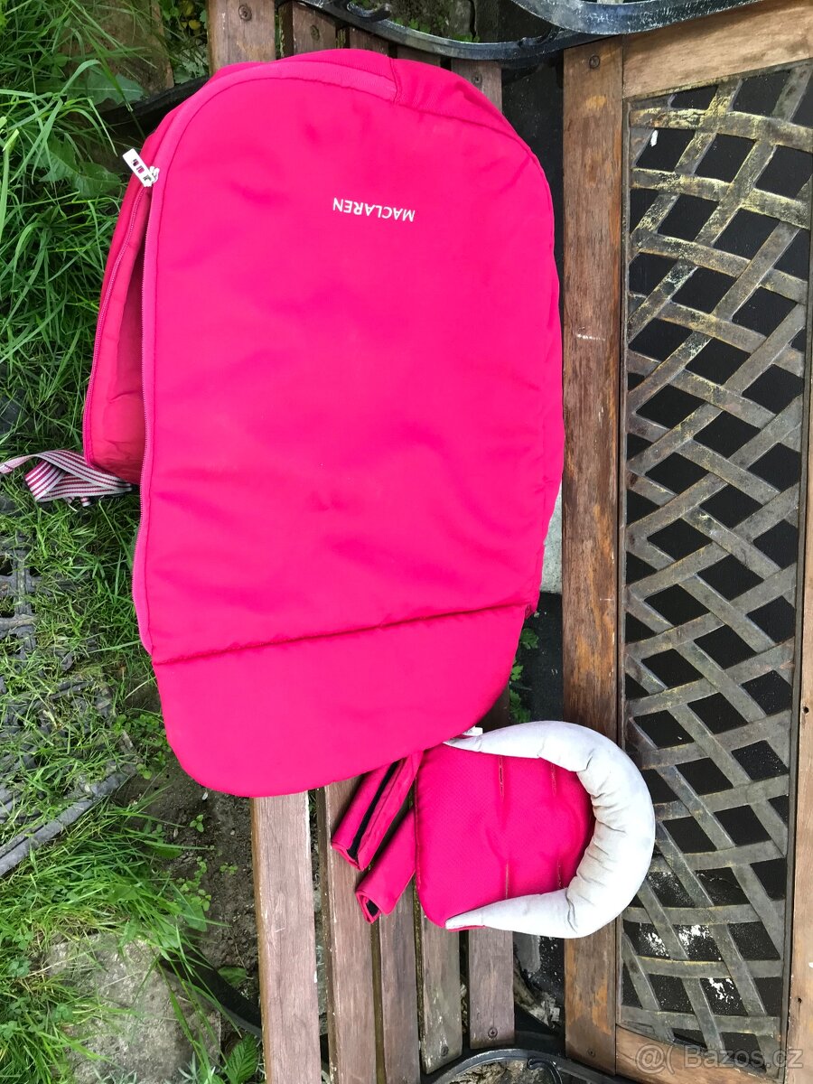 Nánožník MacLaren a opěrka hlavičky