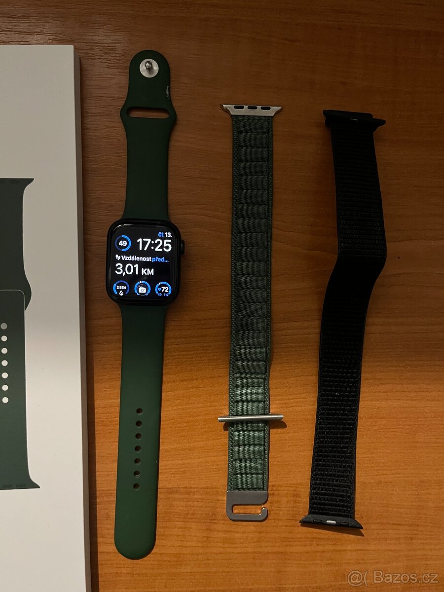 Apple Watch Series 7 GPS, zelený hliník, 45mm, záruka 11.12.