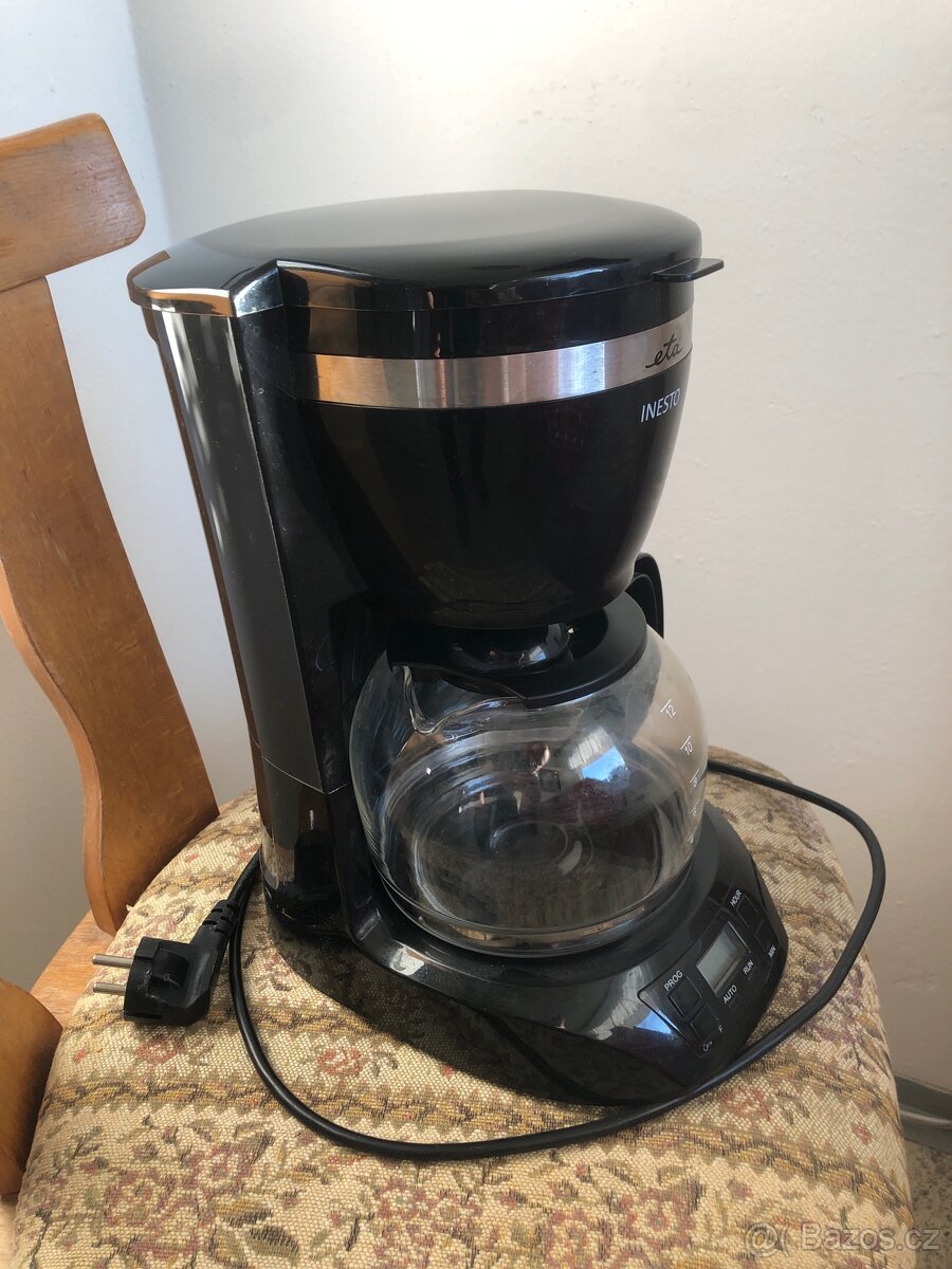 Kávovar na překapávanou kávu