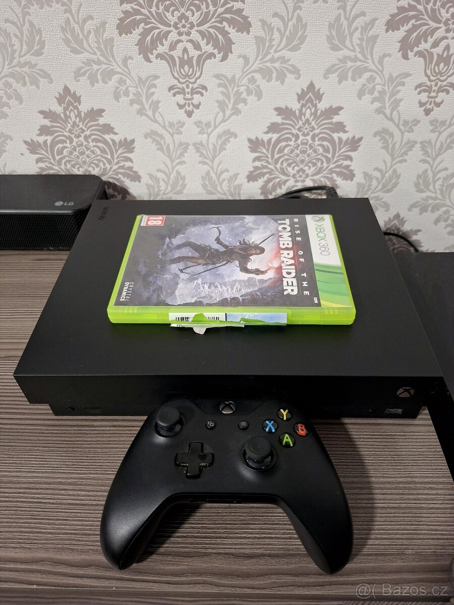 Microsoft Xbox One X 1TB