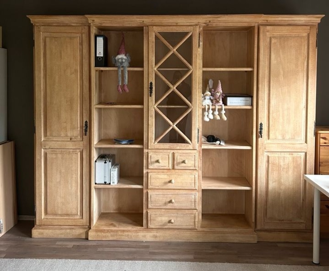 Stěna masiv a komoda