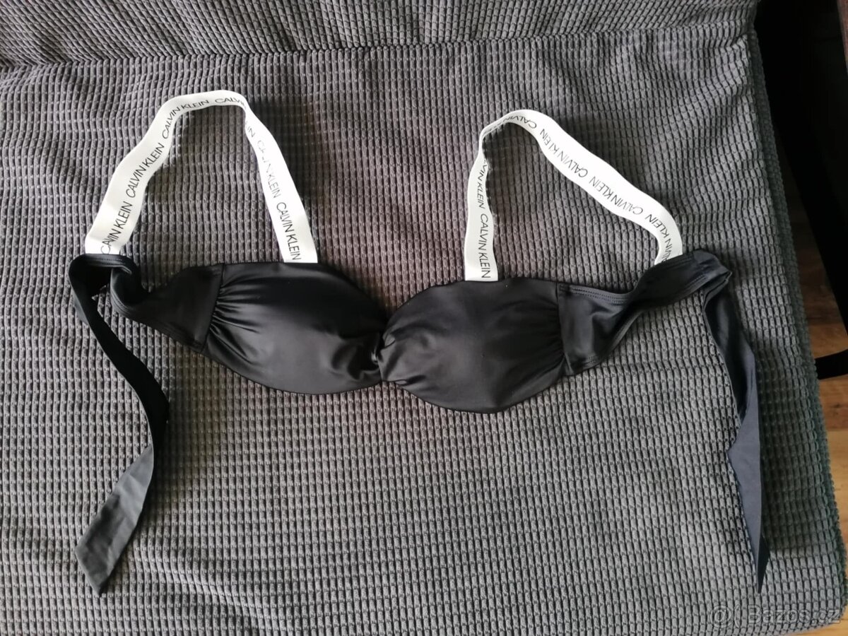 plavková podprsenka zn. Calvin Klein