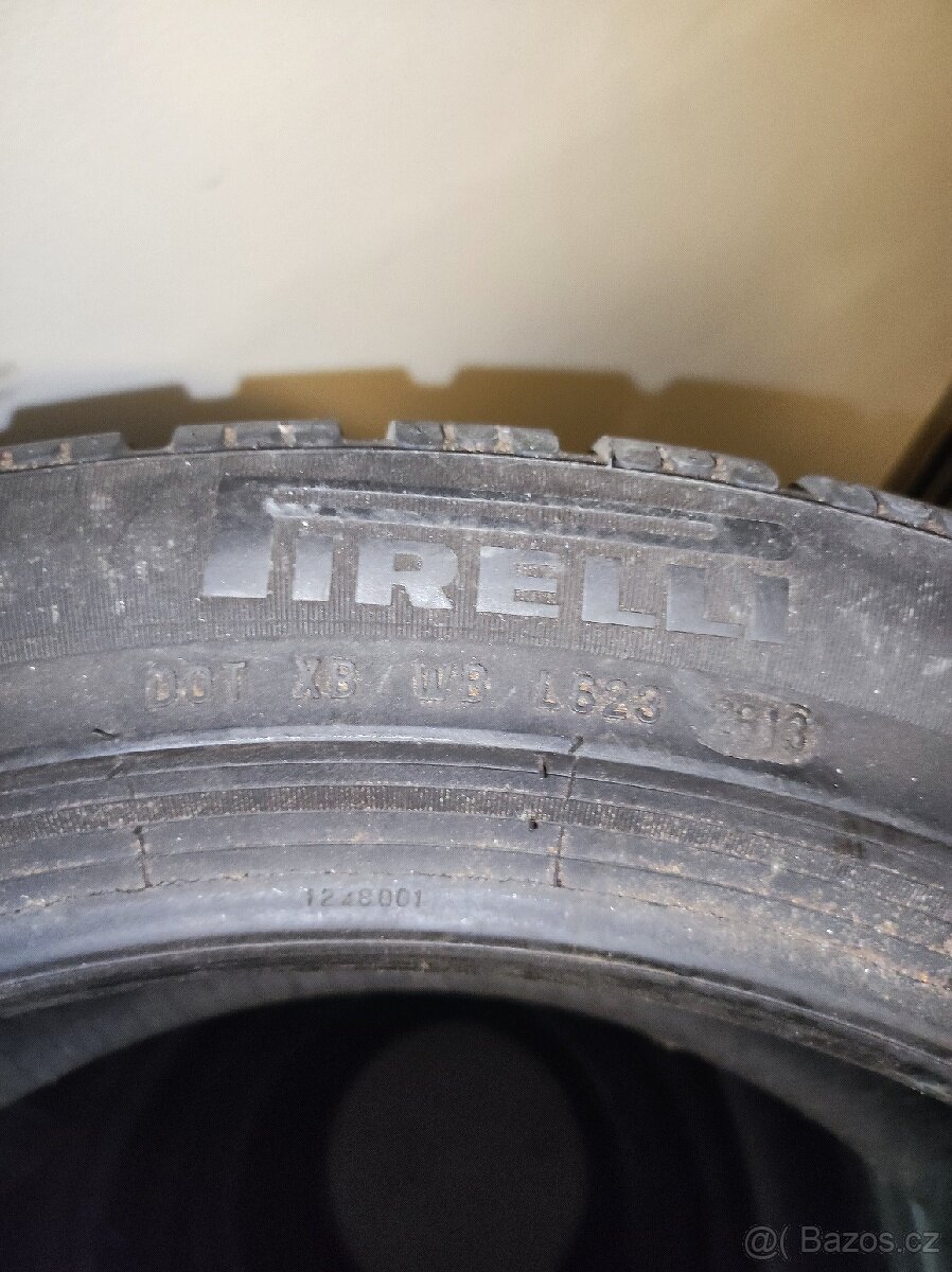 235/45 R18 Pirelli