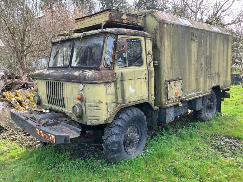 GAZ 66, radiovůz, čtyřkolka, vlastní elektrárna
