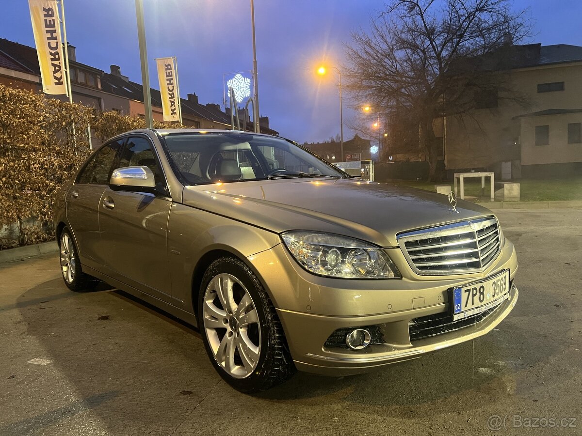 Mercedes Benz W204 180K LPG