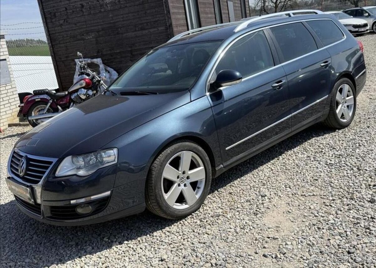 Volkswagen Passat 2,0 TDI HIGHLINE TAŽNÉ XENONY nafta