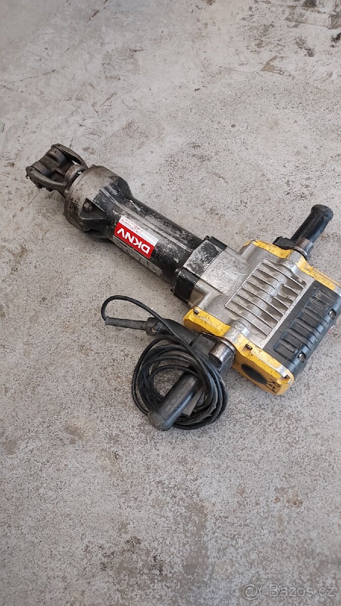 Kladivo bourací 30,0 kg DeWALT