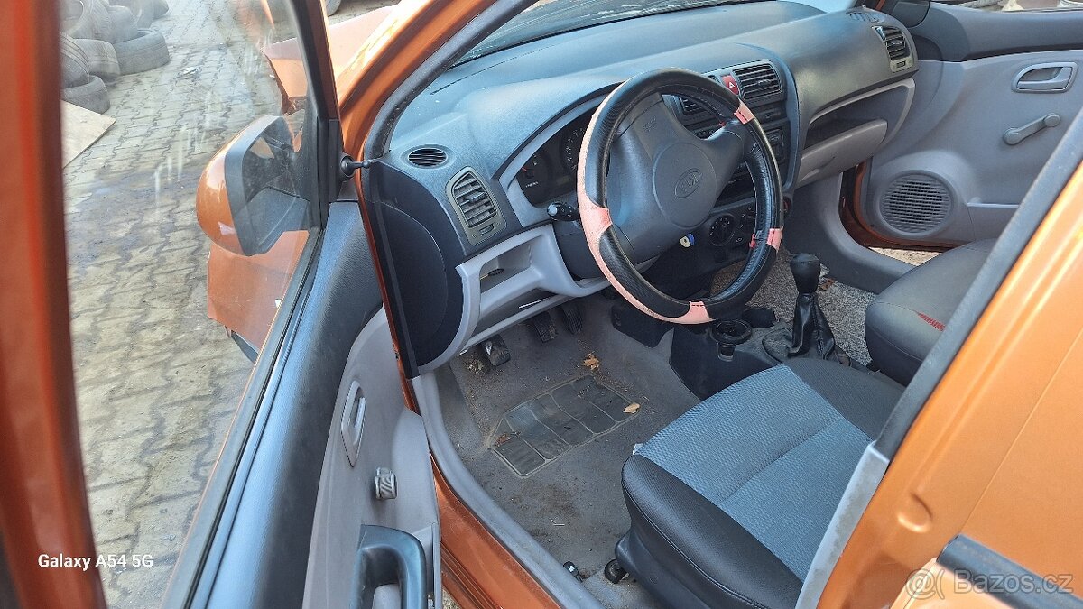 PRODÁM KIA PICANTO  R.V 2006,