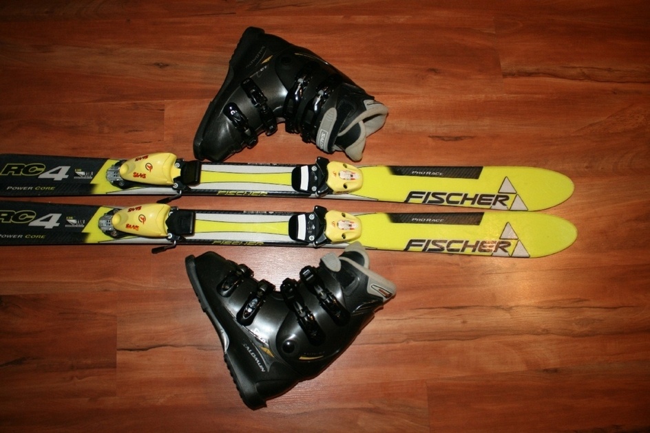 detské lyže Fischer 118 cm , lyžiarky Salomon
