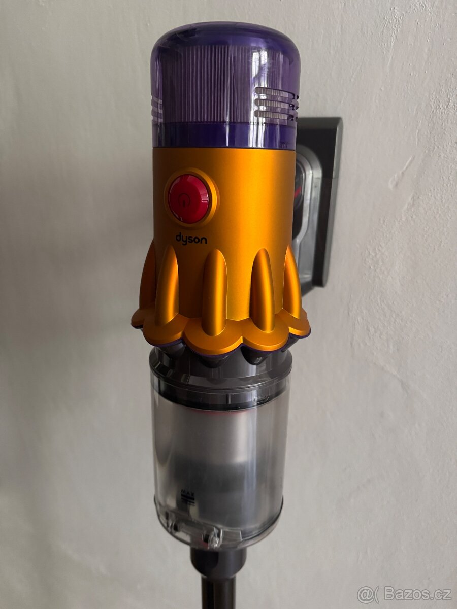 Vysavač Dyson v12