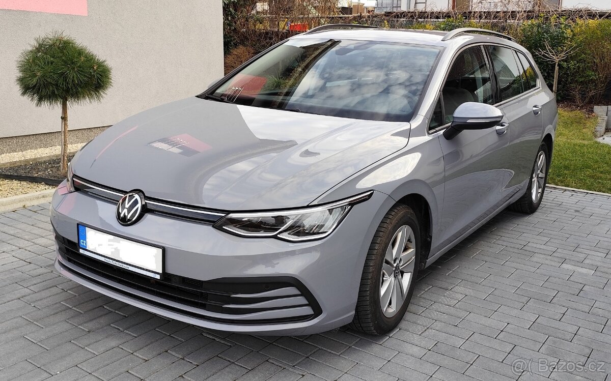 VW Golf 8 Variant 1,5 TSI, 110 kW, benzín