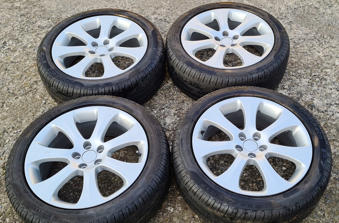 Nová sada Octavia, Golf, 5x100, ET38 Pirelli 225/45R17, 7mm