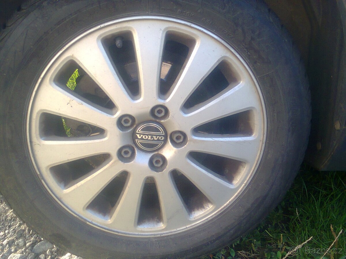 AL kola na Volvo,Ford