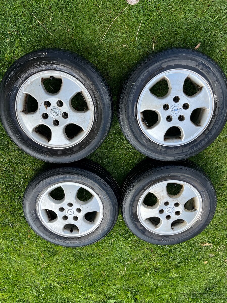 Auto pneumatiky