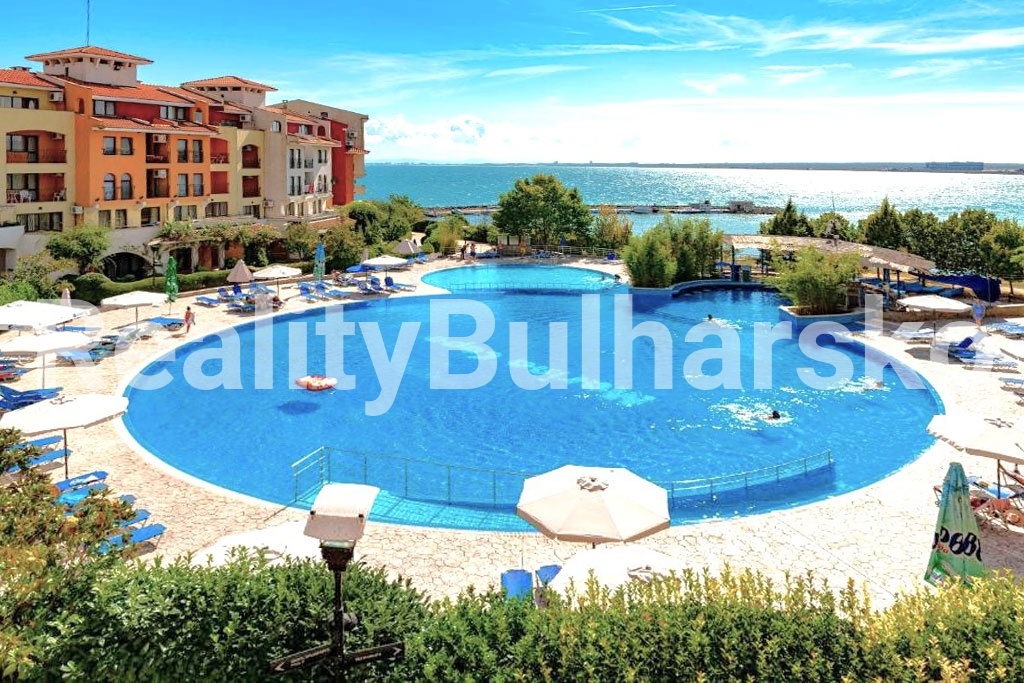 Plně zařízené studio (1+kk, 46 m²) s balkonem AHELOY