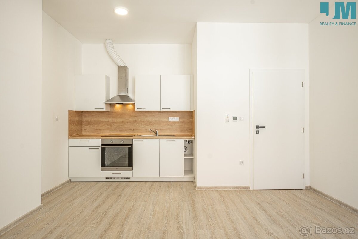 Pronájem byty 2+kk, 50 m2 - Třebíč - Vnitřní Město
