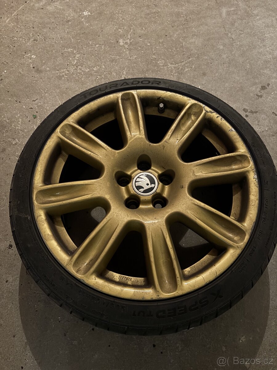 Alu kola BBS s letními pneu 205/40 r17