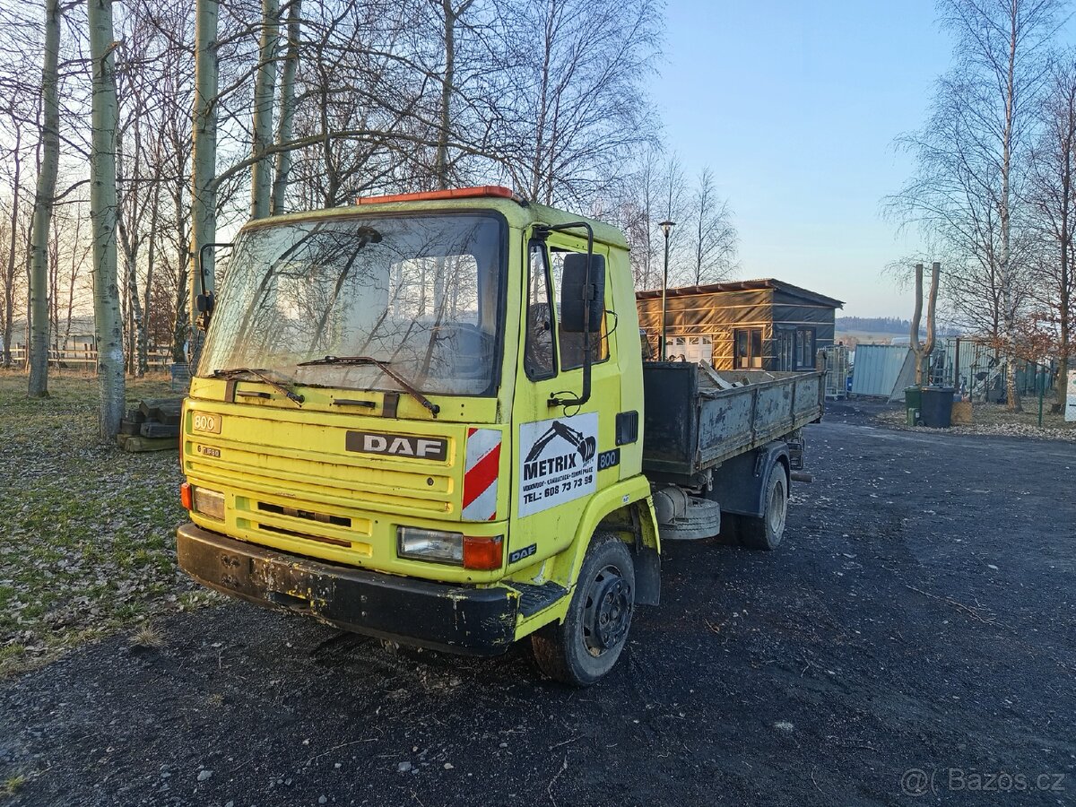 DAF 800 sklápěč