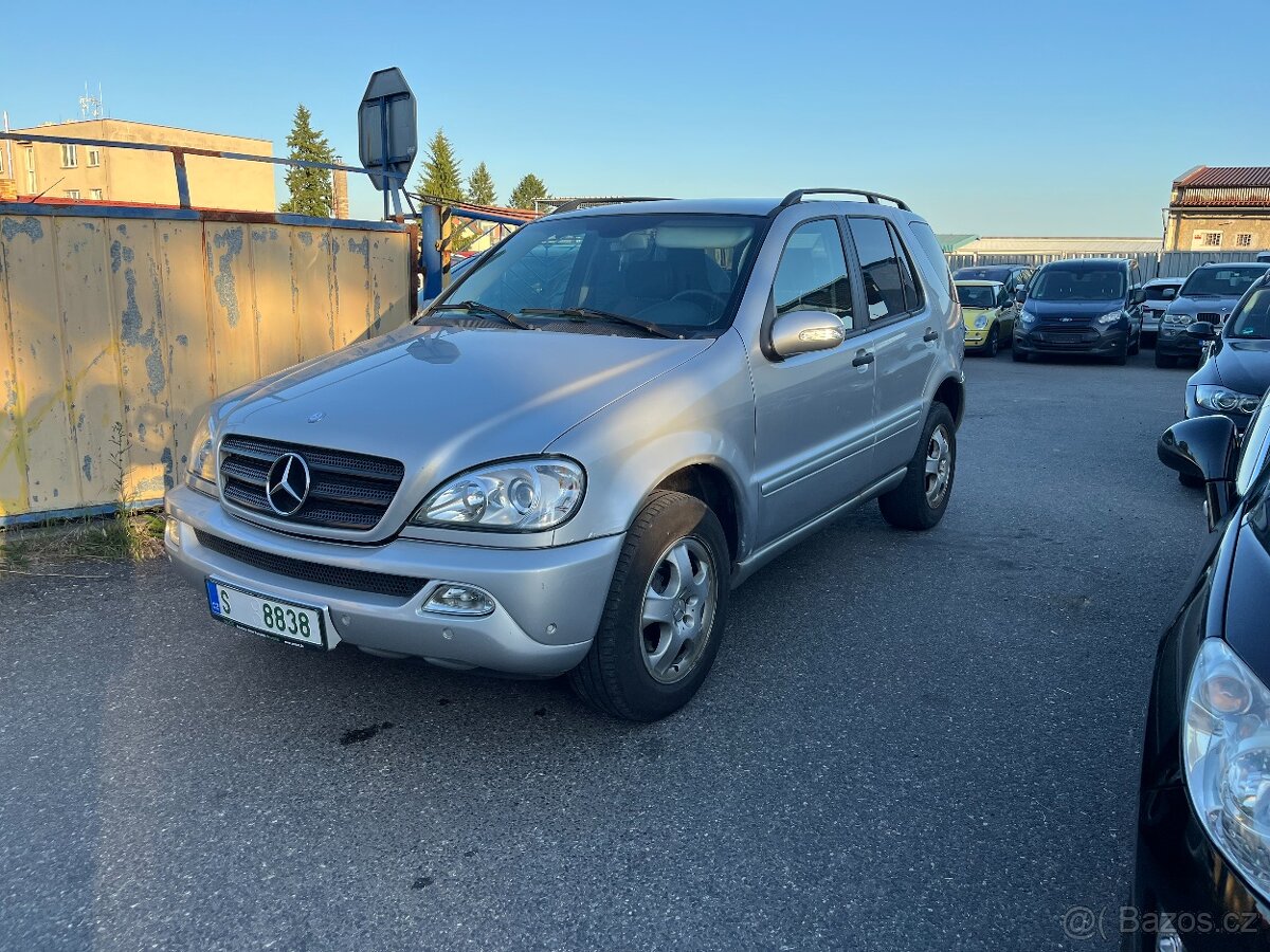 Mercedes Benz ML 270 CDI FACELIFT 120KW rok 2005
