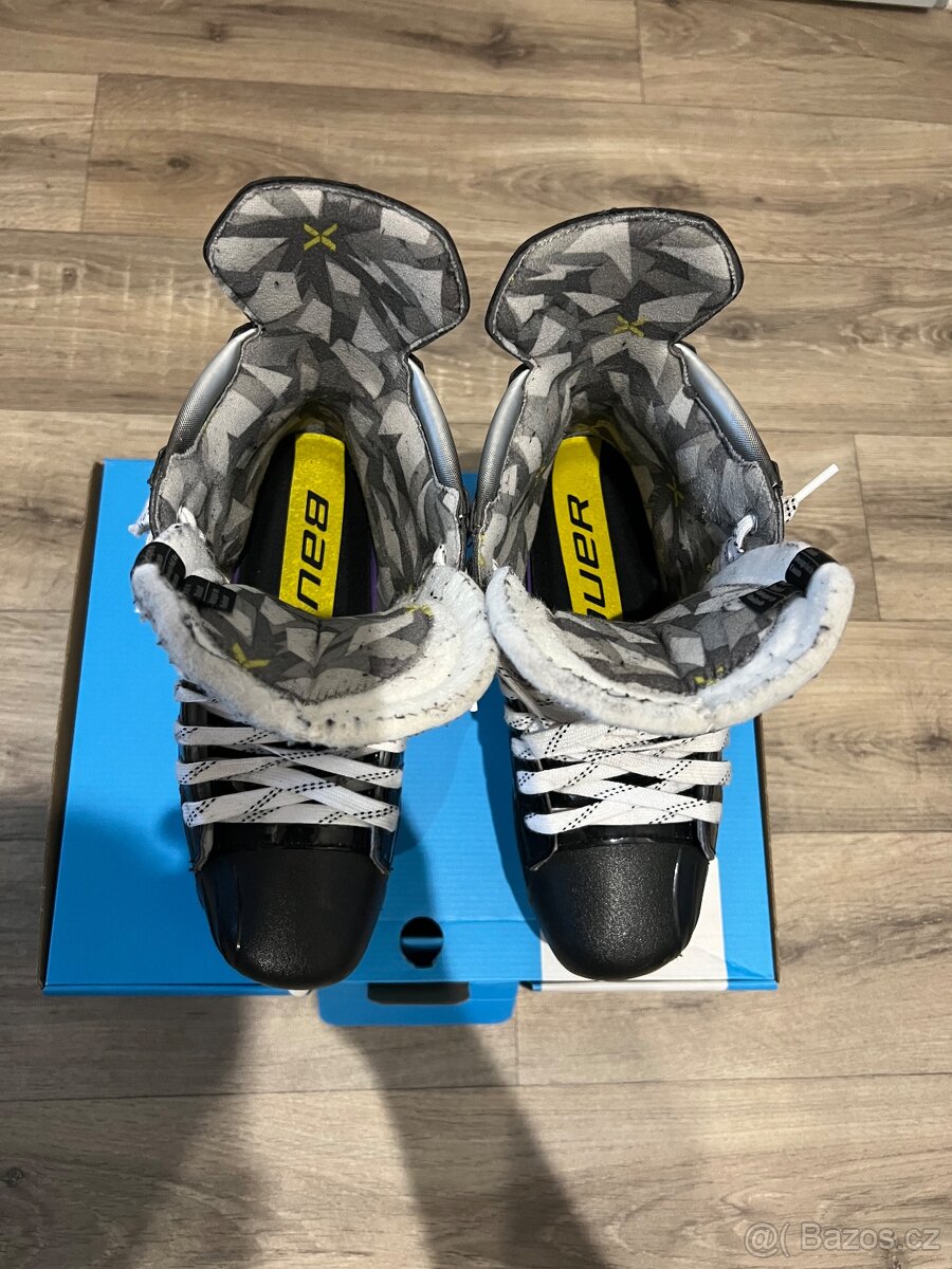 Brusle Bauer Vapor X3 velikost 7,5 EE