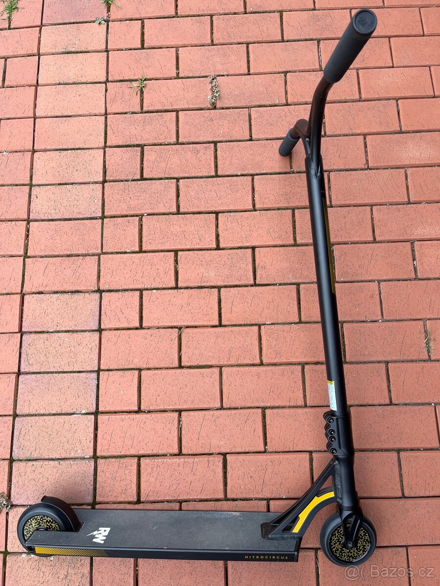 Freestyle koloběžka Nitro Circus RW Signature 560mm