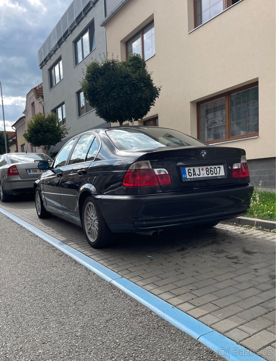 BMW E46 Sedan 320i | M52B20TU