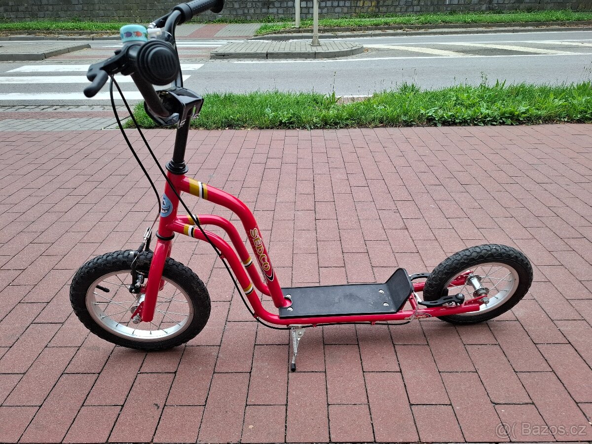 Dětská koloběžka sedco
