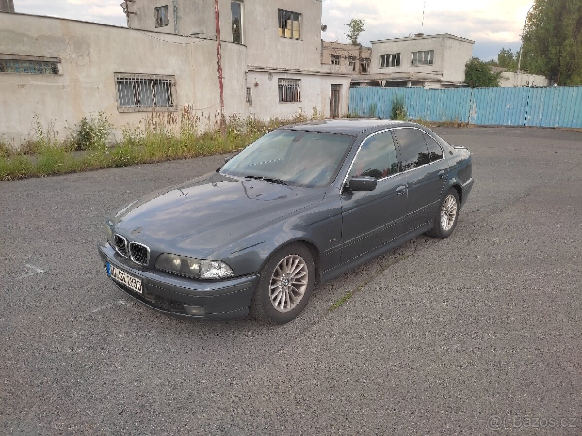 BMW E39 523i 125kw Sedan náhradní díly