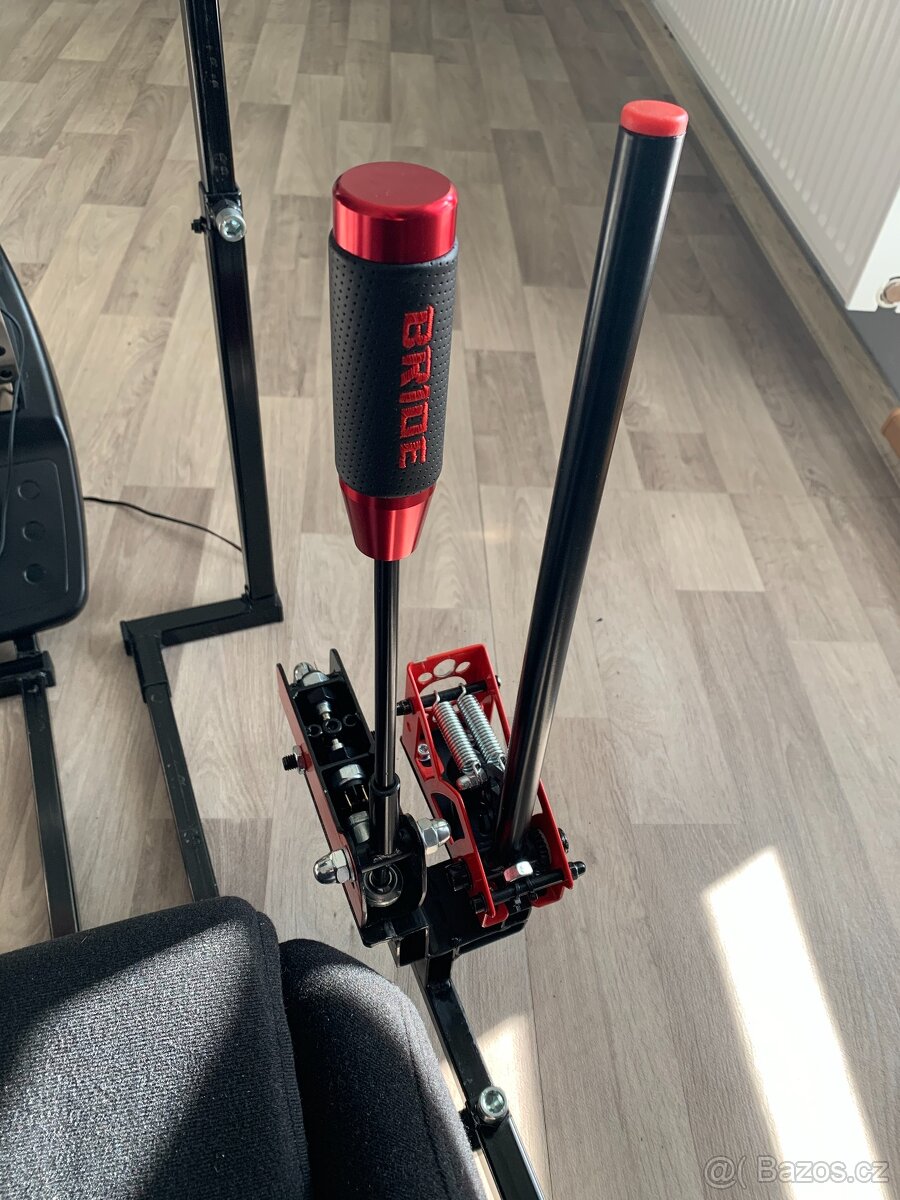 PS4 500GB + PLAYSEAT