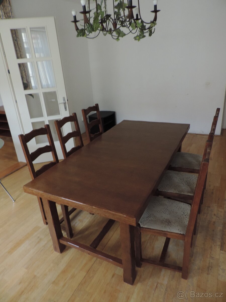 Jídelní stůl z masivu + 6 židlí z masivu