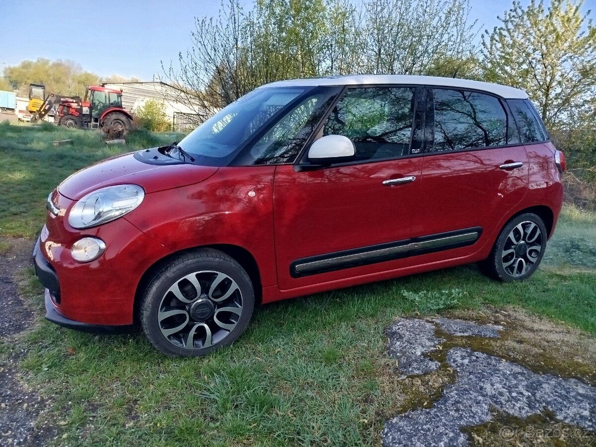 Fiat 500L lounge panorama