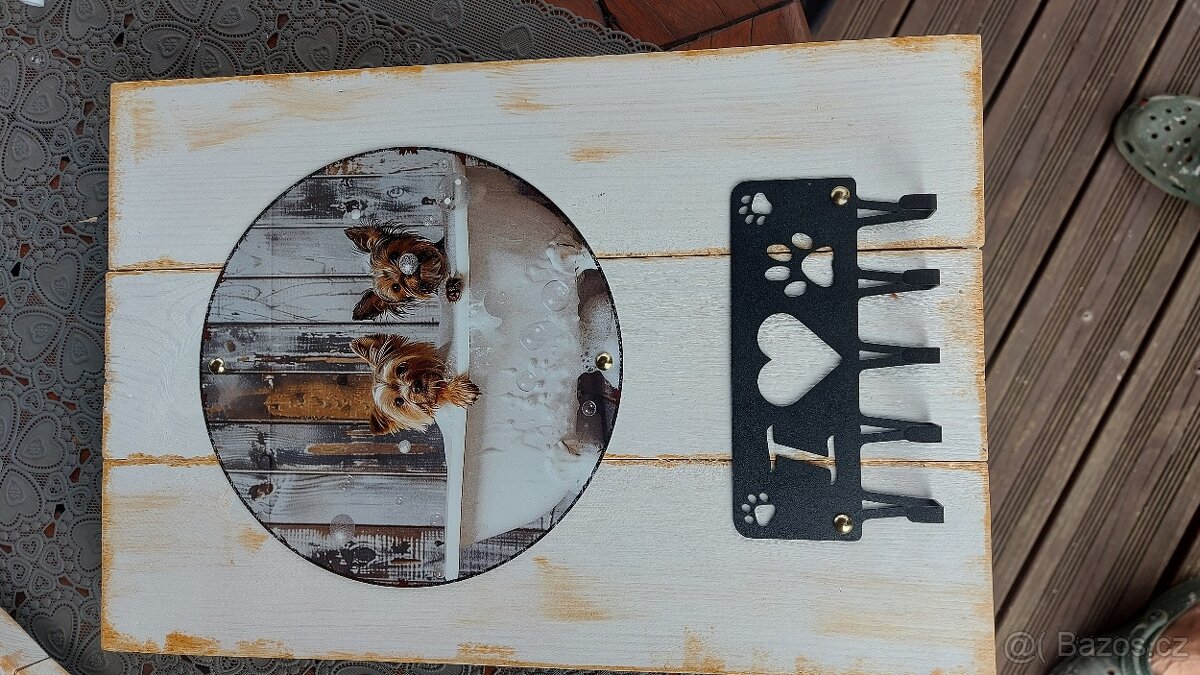 Hand made yorkšír věšák na klíče Provence