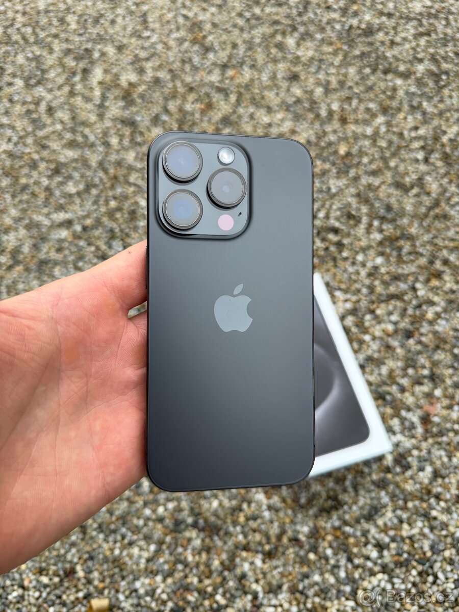 IPhone 15 pro - baterie 100% black