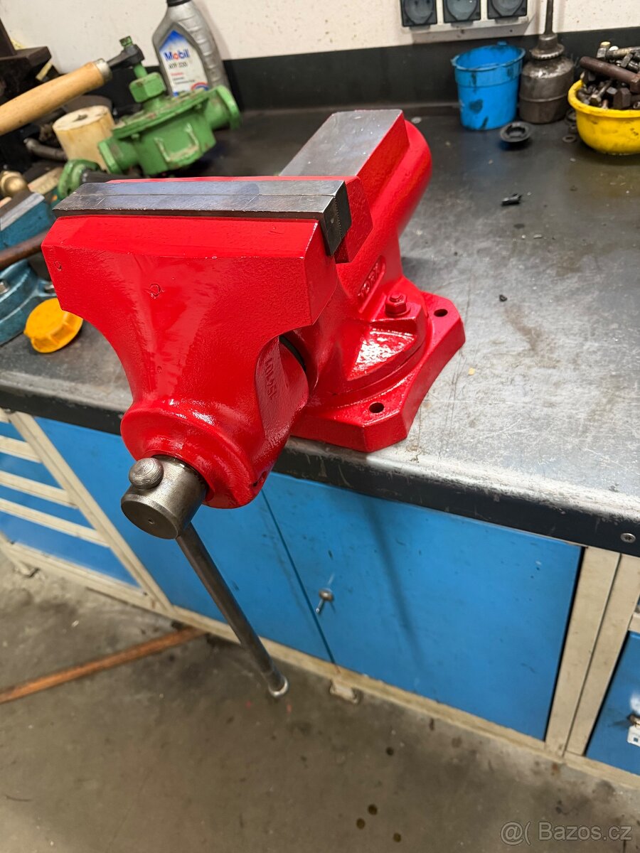 Svěrák York Titan 200mm