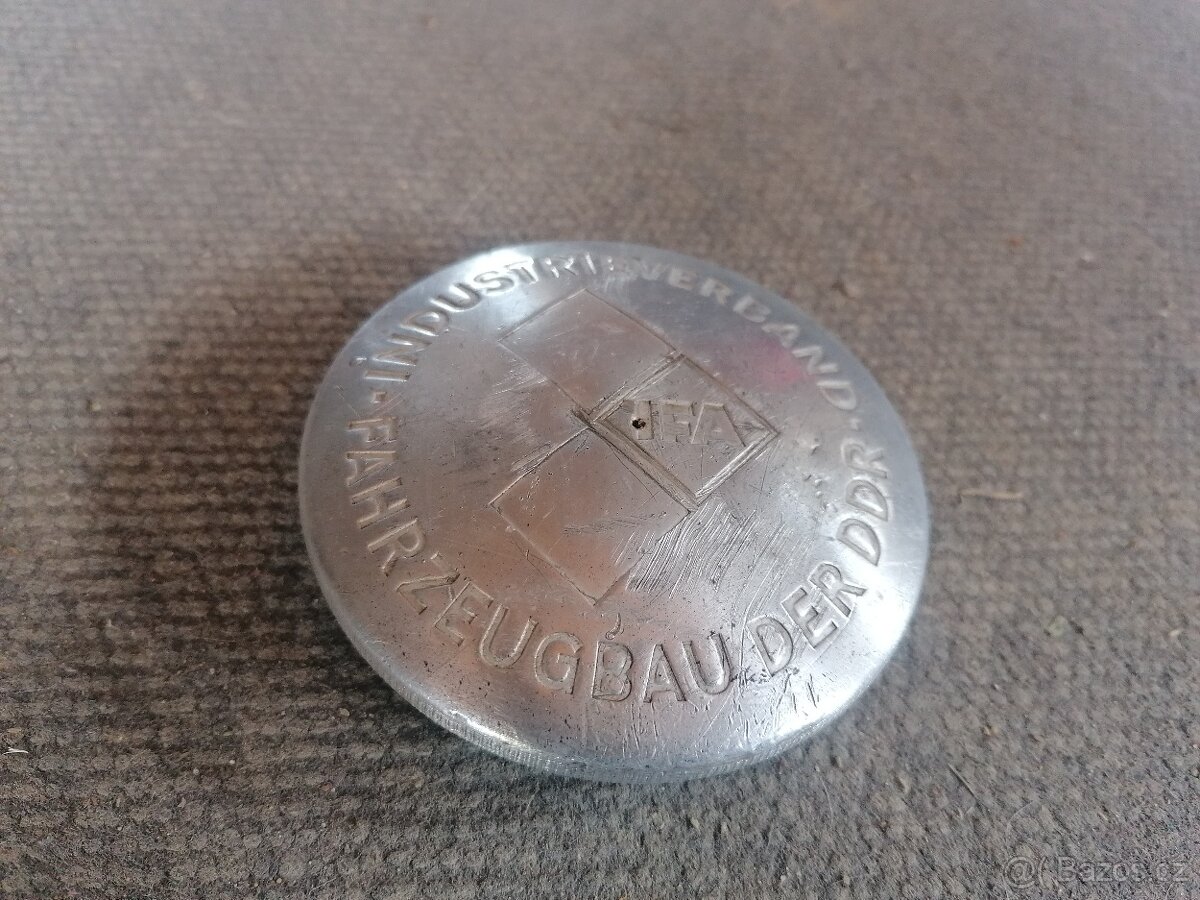 Viečko nádrže na MZ