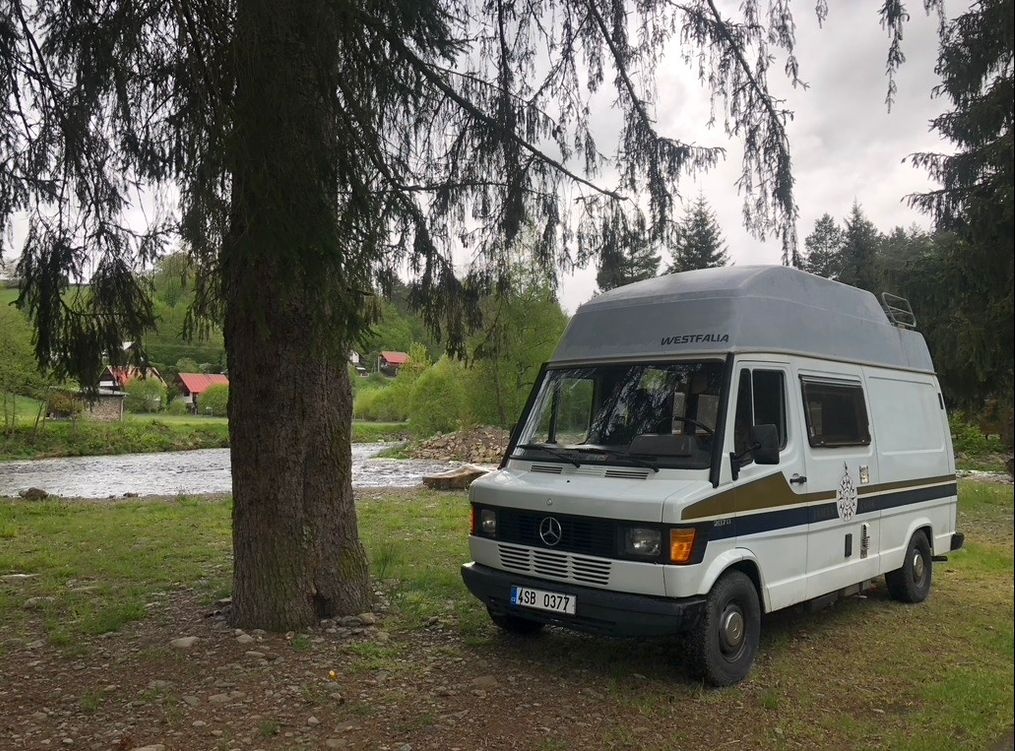 Mercedes T1 207D James Cook Westfalia
