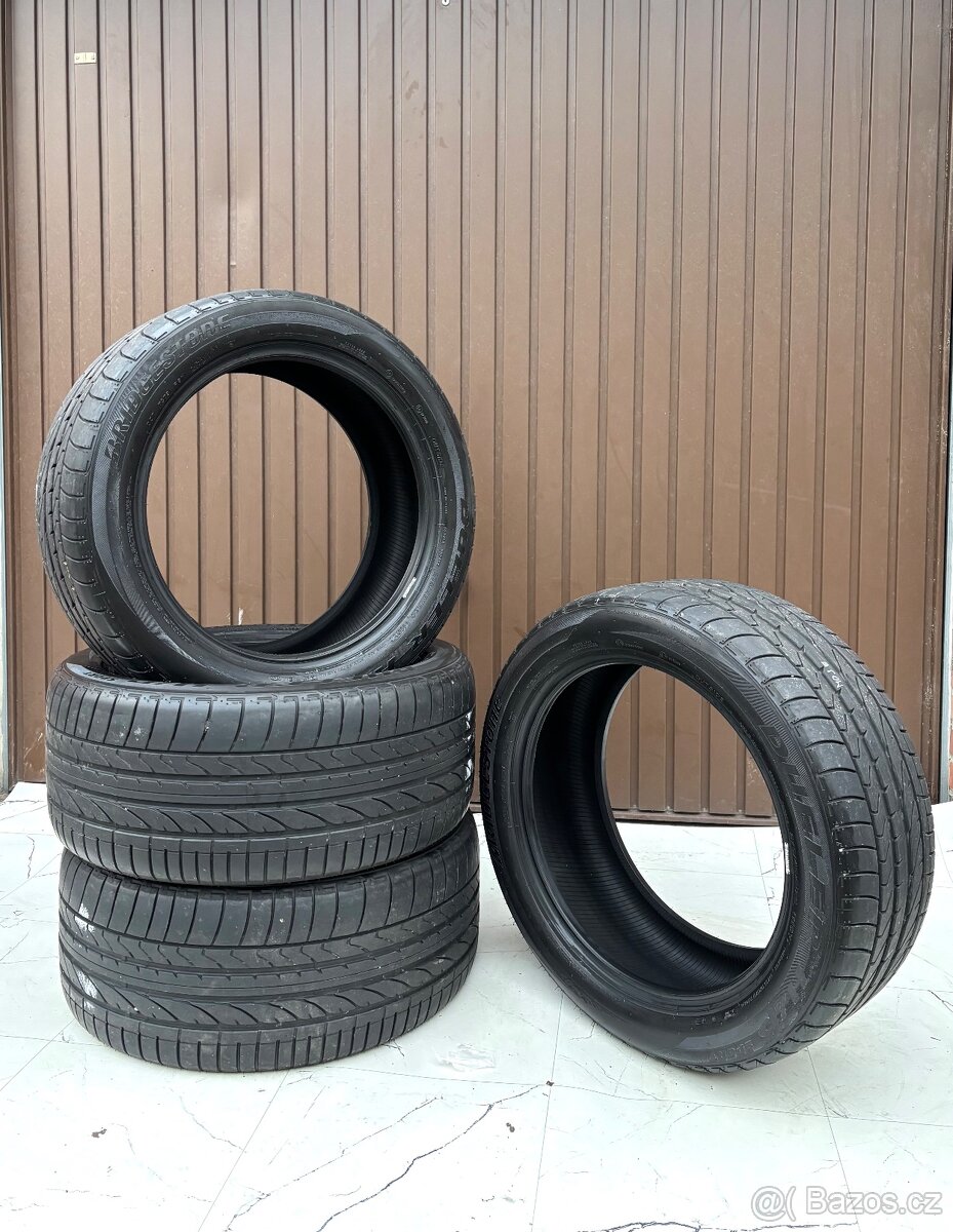 275/45 R20 305/40 R20 Letní Bridgestone Dvourozmer