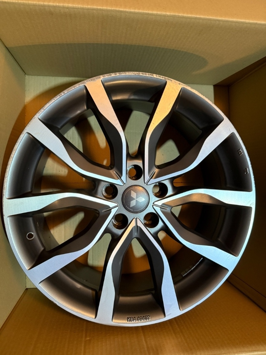 R19 ORIG.ALU DISKY MITSUBISHI 5X114,3 8JX19 ET46