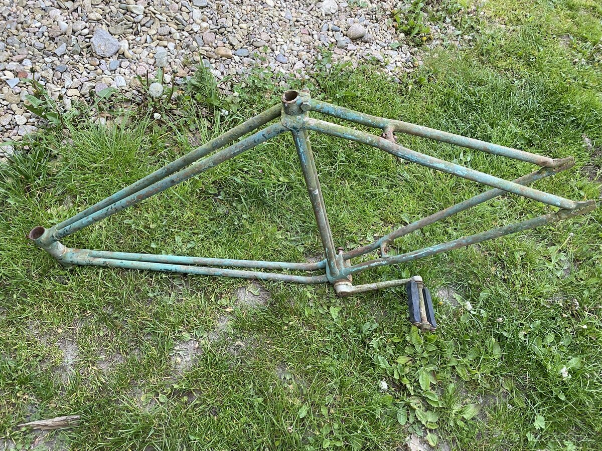 Staré, historické kolo, kolobezka