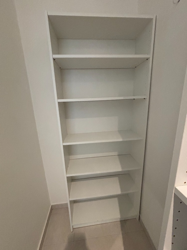 (Rezervováno) Knihovna IKEA BILLY 80x28x202 cm